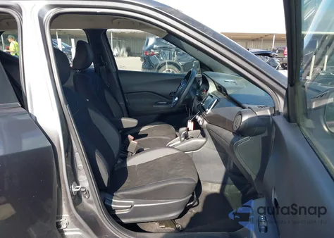 2018 Nissan Kicks S из США, поврежденный, VIN 3N1CP5CU9JL533654